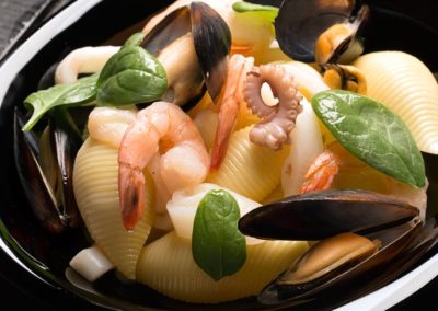 Conchiglioni-mit-Meeresfruechten