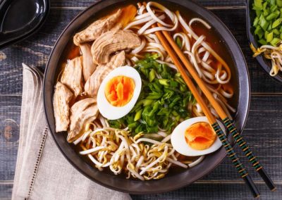Ramen-ein-Stueck-japanische-Esskultur