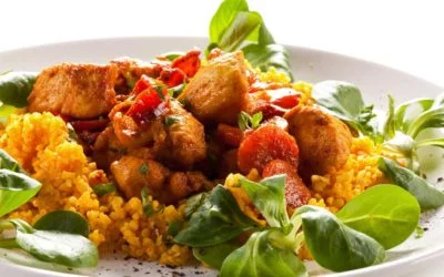 Gemüse mit Rind in Teriyaki-Soße auf Hirse