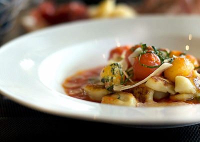 gnocchi-mit-tomaten-und-parmesan