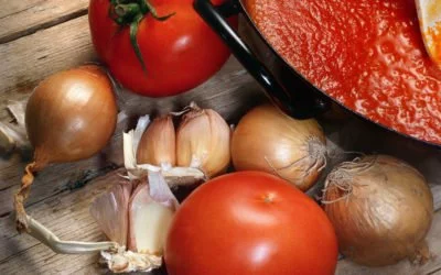 Blitzschnelle Tomatensauce mit Honig