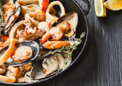 Mediterrane-Muschelsuppe-closeup