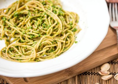 vollkornspaghetti-mit-baerlauchpesto