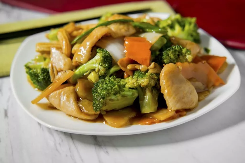 Haehnchen mit Broccoli