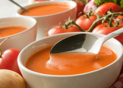 tomaten-mozarella-suppe