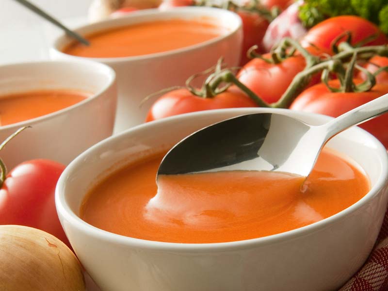 tomaten-mozarella-suppe
