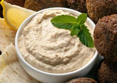 Falafel-mit-Hummus