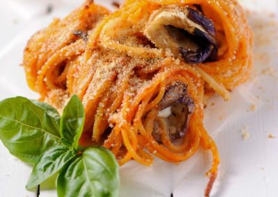 Spaghetti-mit-Auberginensugo