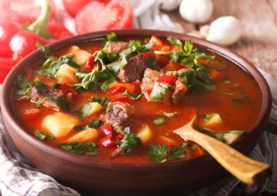 heisse-gulaschsuppe