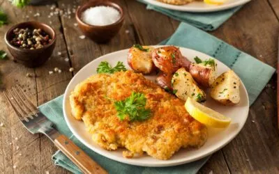 Wiener Schnitzel mit Kartoffelspalten