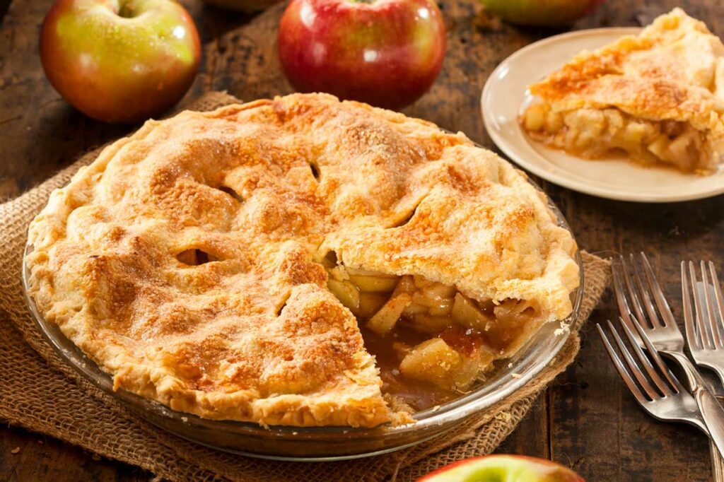 Gedeckter Apfelkuchen