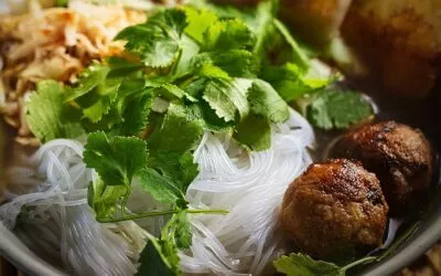 Bun Cha mit Tofubällchen