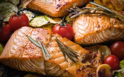 Lachspfanne mit Zucchini und Tomaten