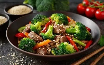 Rindfleisch mit-Paprika und Quinoa