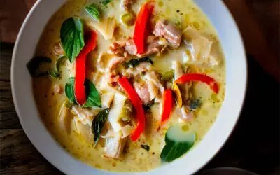 Grünes Thai Curry mit Hähnchen