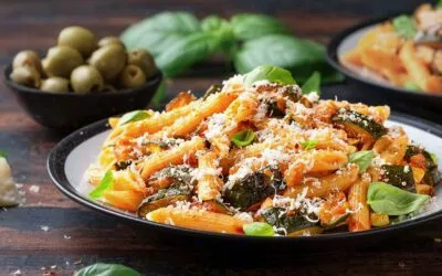 Penne Rigate mit Zucchini, Tomaten und Oliven