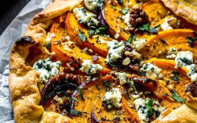 Herbstliche Kürbis-Tarte mit Blauschimmelkäse