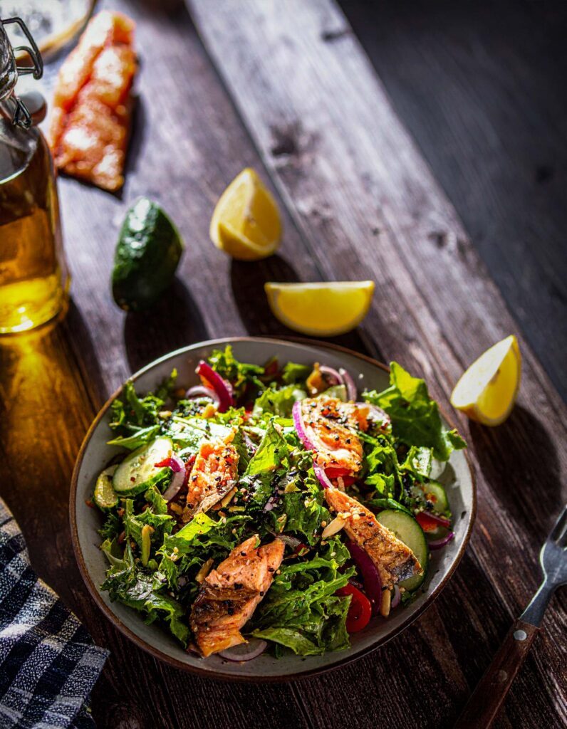 Geräucherter-Makrelen--und-Gurkensalat