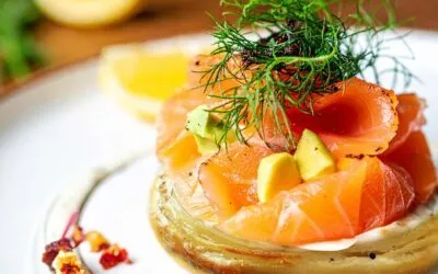 Herzhafte Religieuse mit Räucherlachs und Dill-Zitronen-Creme