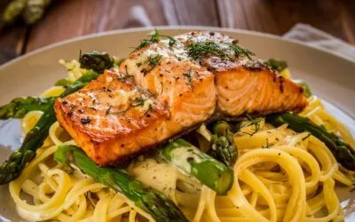 Frühlings-Pasta mit Lachs und grünem Spargel